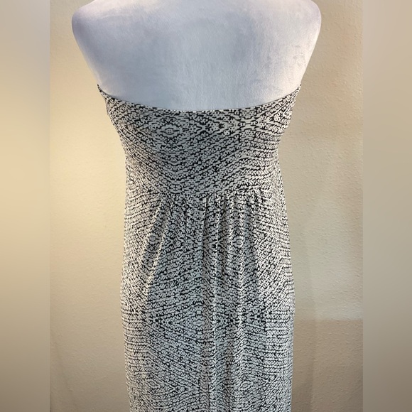 Ann Taylor Strapless Maxi Dress - White with Black Abstract Design - Picture 7 of 11